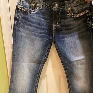 Miss me easy cropped blue embroidered jeans